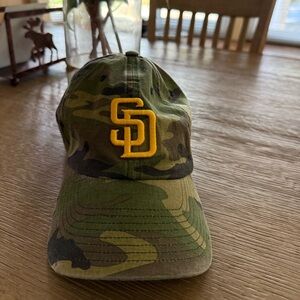 Women cami authentic padre hat.  Never worn. Brand new without tags